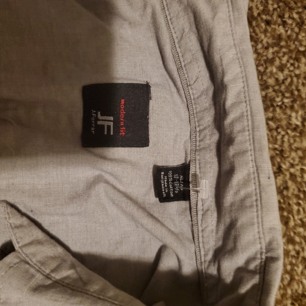 Mens button up - Picture 2 of 2
